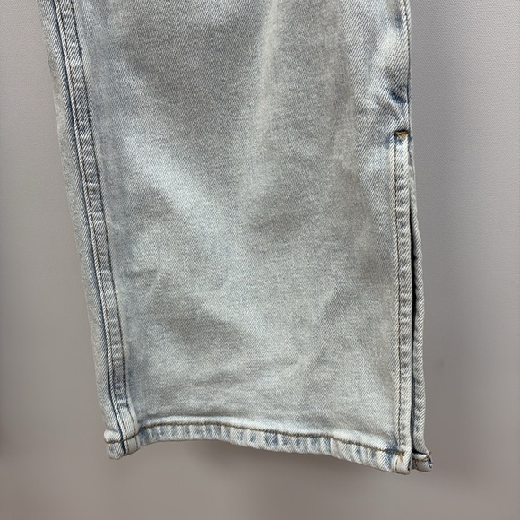 Abercrombie & Fitch The Slim Straight Ultra High Rise Slit Jeans Light Denim 33 - Picture 5 of 9